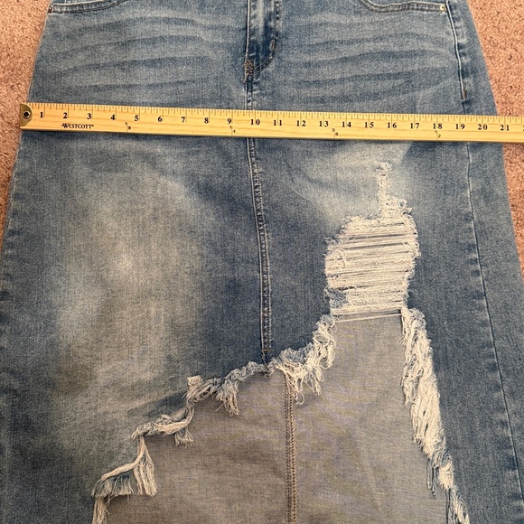 Women’s distressed denim jean midi skirt ripped torn size XL / 16 stretchy NEW - Picture 7 of 9